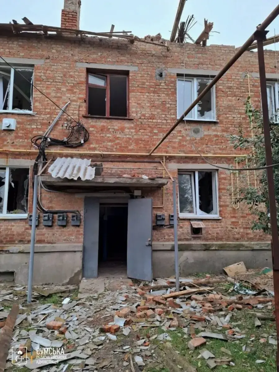 Ворог атакував Конотопський район КАБами, дронами і мінометами (фото) Ворог атакував Конотопський район КАБами, дронами і мінометами (фото)