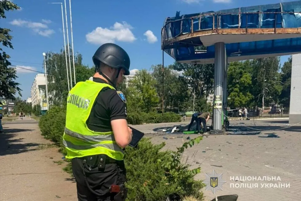 Чотири удари по АЗС за ніч: росіяни полюють на заправки на Сумщині