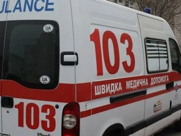 В Сумах мопедиста госпіталізували після наїзду на антидронову сітку