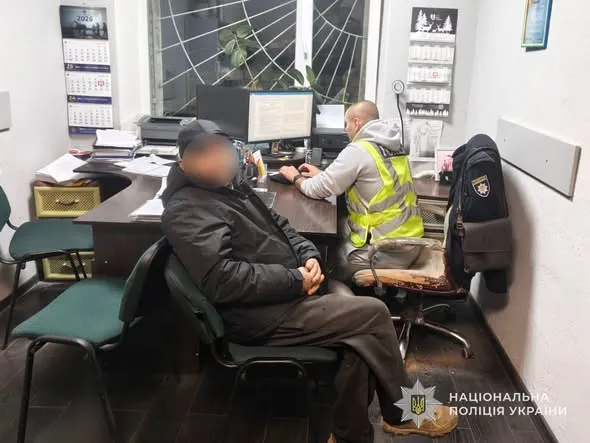 На Сумщині підозрюють чоловіка у смертельному побитті співмешканки
