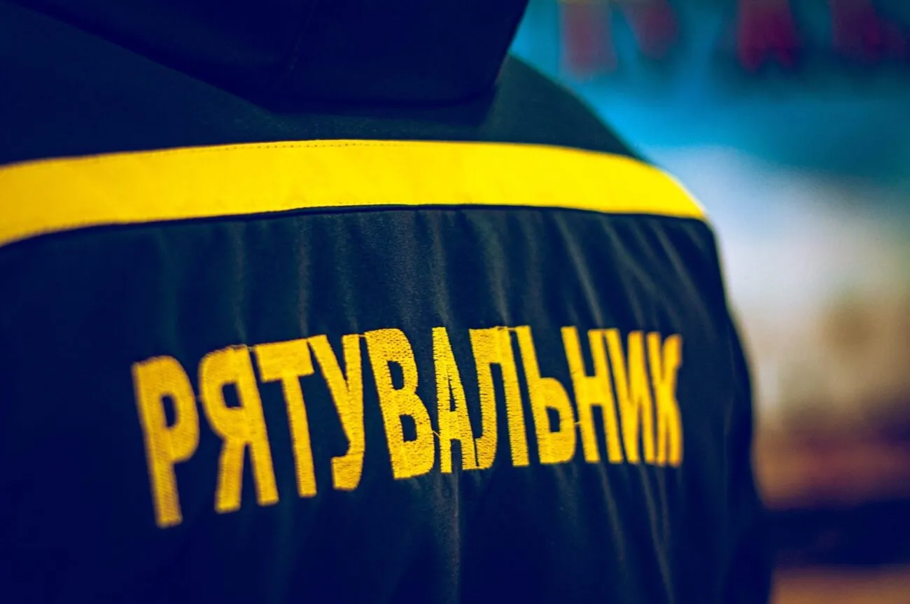 ДСНС ліквідувала наслідки атаки безпілотників на Ямпільщині вночі