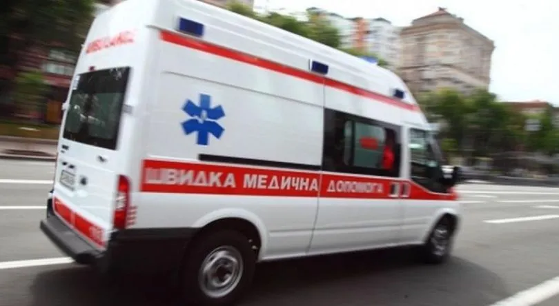 На Сумщині медики прийняли пологи в кареті швидкої допомоги