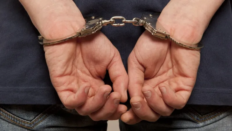 В Сумах повідомили про підозру чоловіку, який убив гостя і намагався закопати тіло