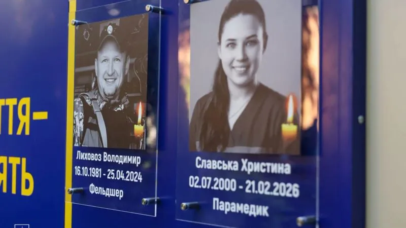На Сумщині вшанували пам'ять загиблих цивільних і військових лікарів через війну