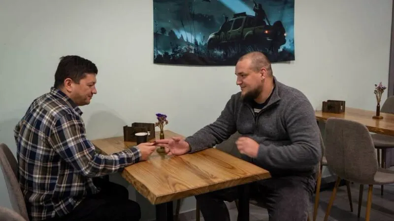 Віталій Кім відвідав ветеранську кав’ярню «RDS-простір» у Сумах